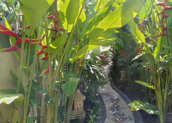 Lovina Garden Retreat
